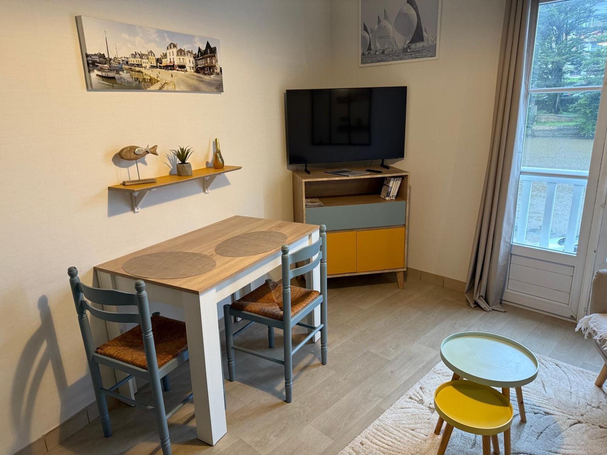 Appartement T2 Vue Sur La Riviere Avec Garage Privatif - Port De Saint-Goustan أوري المظهر الخارجي الصورة