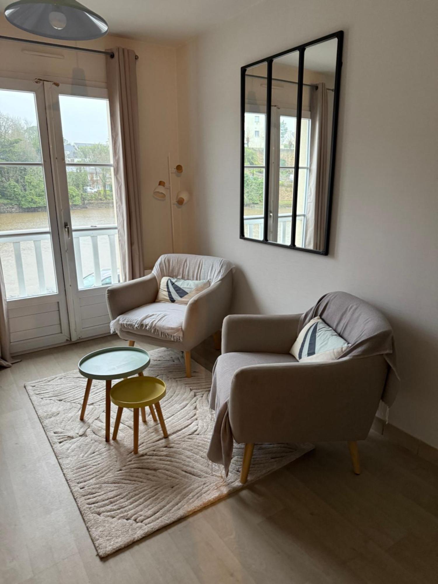 Appartement T2 Vue Sur La Riviere Avec Garage Privatif - Port De Saint-Goustan أوري المظهر الخارجي الصورة