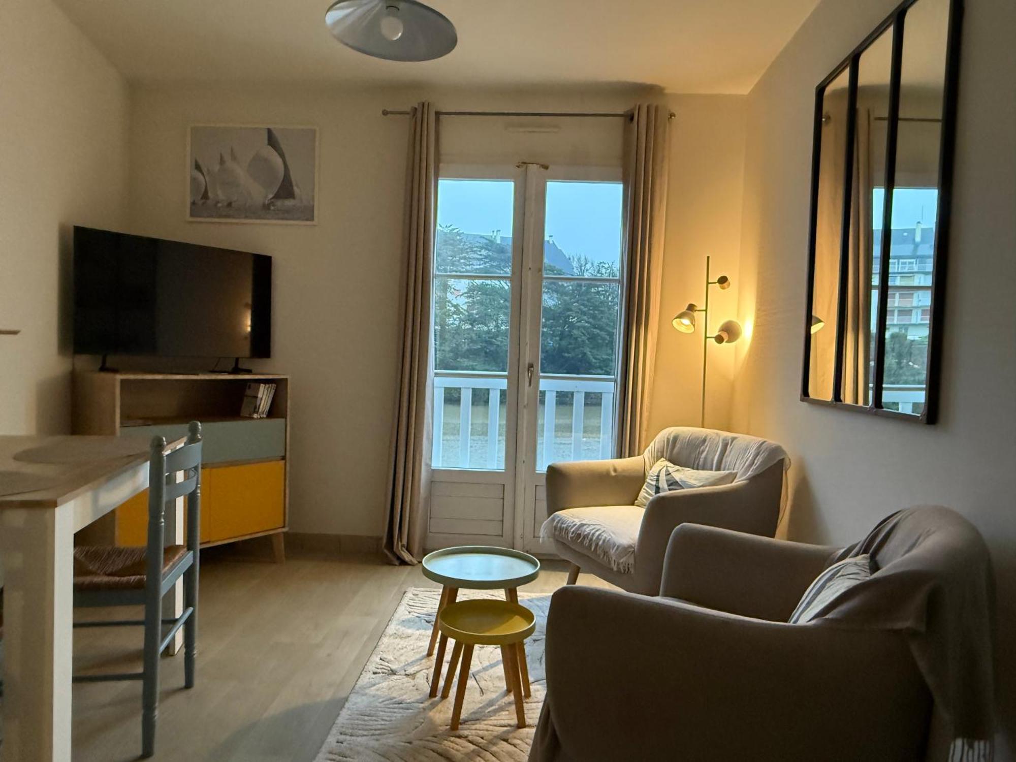 Appartement T2 Vue Sur La Riviere Avec Garage Privatif - Port De Saint-Goustan أوري المظهر الخارجي الصورة